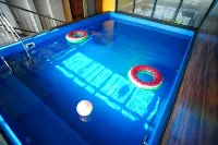 Palais de Pondichéry - Pools