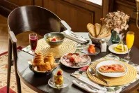 Angelats Hotel - A Signature Boutique Hotel & Restaurant - breakfast