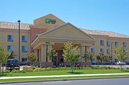 Holiday Inn Express & Suites CLOVIS-FRESNO AREA by IHG
