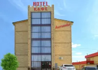 Gold Hotel