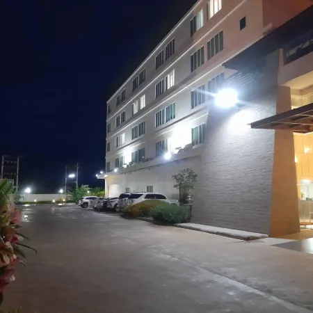 Mayflower Grande Suite Hotel