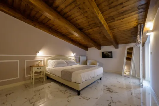 Marie Claire Apartments & Spa