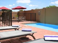 Ventura Inn & Suites Hamilton Hotels in Hamilton