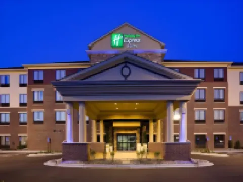 Holiday Inn Express & Suites MINNEAPOLIS SW - SHAKOPEE by IHG Hotels in Shakopee