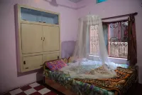 Somit Paying Guest House - Spa
