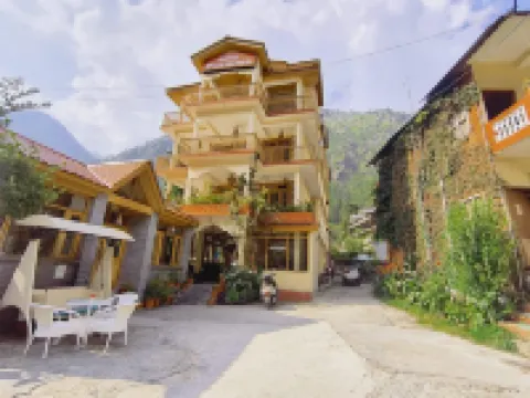 Hotel Purnima - A Riverside Hotel in Kasol โรงแรมในกาซอล