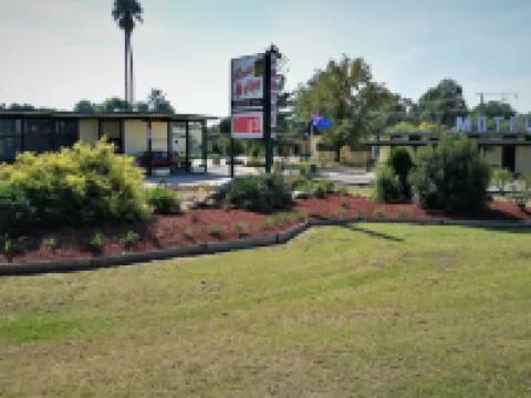 Rose City Motor Inn Hotels in Benalla