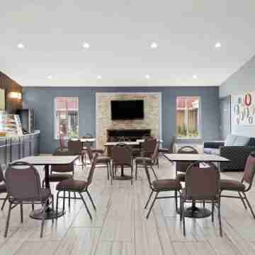 Extended Stay by Blisspoint Dining/Meeting Rooms