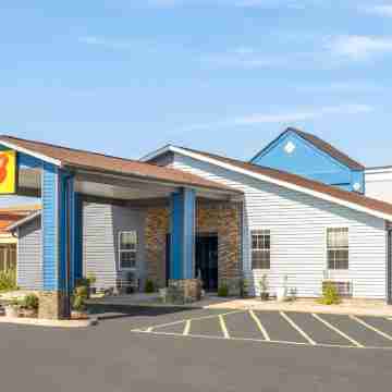 Extended Stay by Blisspoint Hotel Exterior