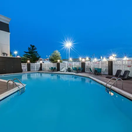 La Quinta Inn & Suites by Wyndham Goodlettsville - Nashville
