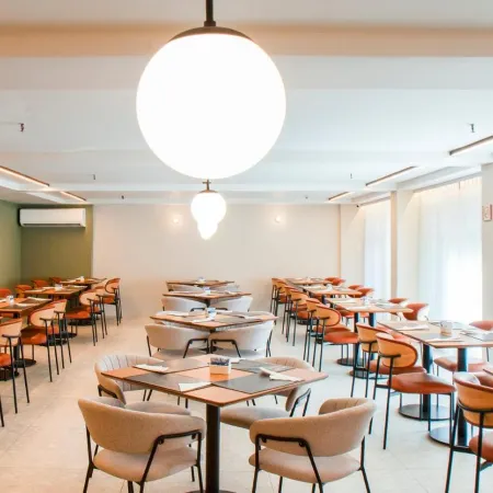 Regency Copacabana Hotel Отели рядом с достопримечательностью «Пляж Арпоадор»