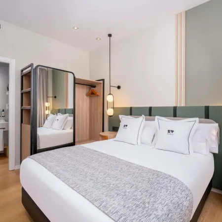 Hotel & Spa Villa Olimpica Suites Отели рядом с достопримечательностью «Пляж Богатель»