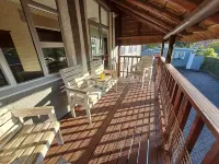 Selborne Bed and Breakfast - parking