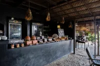 Palm Grove Beach Resort - breakfast