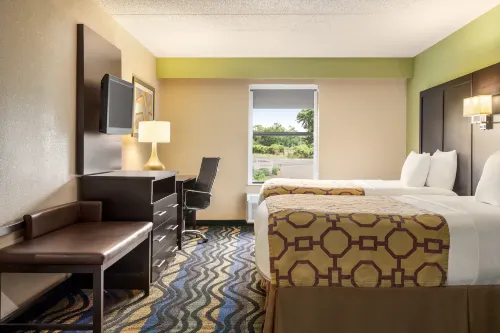 Baymont by Wyndham Georgetown Отели в г. Джорджтаун (Кентукки)