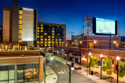 Sheraton Birmingham Hotel - 5-Star