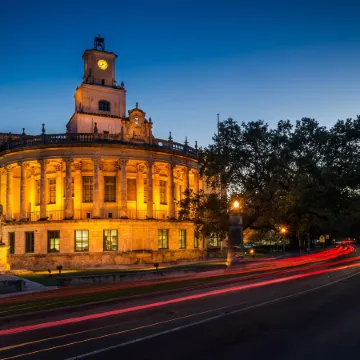 Courtyard Miami Coral Gables Отели рядом с достопримечательностью «Венецианский бассейн»