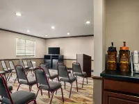 Super 8 by Wyndham Clinton Hotels in Clinton