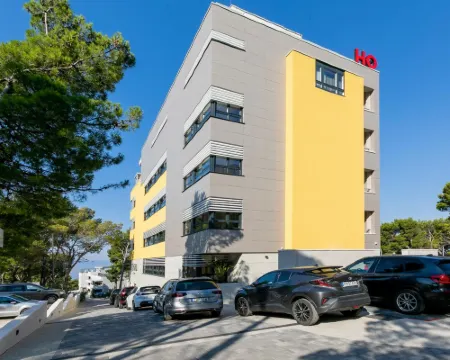 安東尼奧酒店 Opcina Makarska酒店