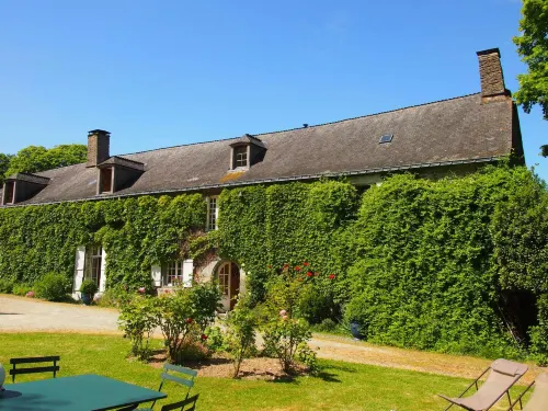 Manoir de Pommery Hotels in Guipry