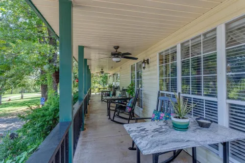 The Whispering Pines Inn Bed & Breakfast - 3 Sao
