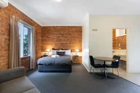 Broadford Sugarloaf Motel Отели в г. Травул