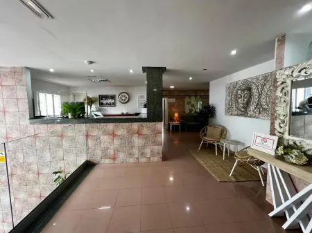 Hostal Residencia Cardona