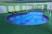 Ramada by Wyndham Multan - Pools