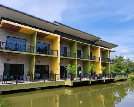 ทรายทองรีสอร์ท หาดปากเมง ตรัง โรงแรมในอำเภอ สิเกา