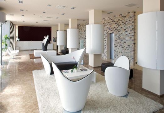 현대적인 호텔 시설