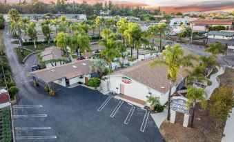 Fallbrook Country Inn