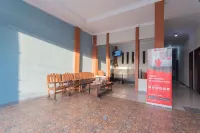 RedDoorz Syariah near Jalan Jakarta Samarinda Hotel di Timbau