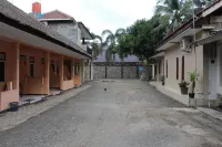 Hotel Putra Sindang Asih Hotels in Cijulang