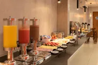 Hotel Vila Leste - breakfast