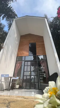 Villa Sentul Forest Club Отели рядом с достопримечательностью «Bumi Kepanduan Sentul»