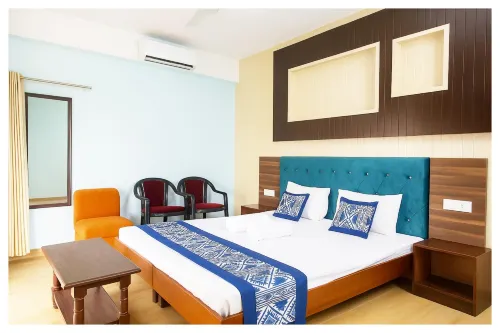 Goroomgo Hotel Ishan Katra