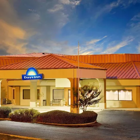 Days Inn by Wyndham Columbus