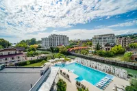 Riviera Hotel Gulripshi 호텔