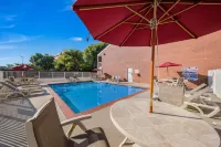 Motel 6 Plano, TX - Plano Northeast - piscine