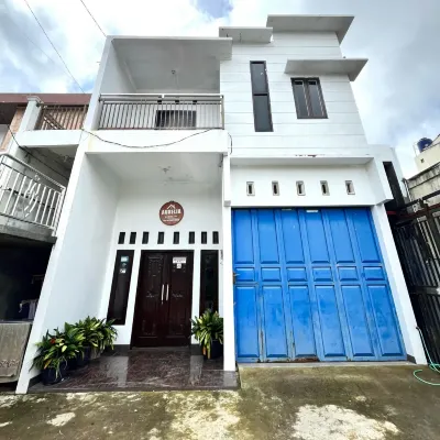 Aurelia Homestay Syariah Hotels in Sumberejo