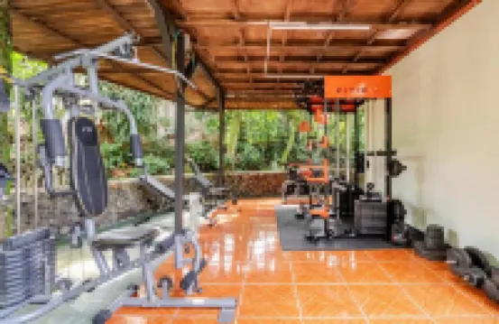 Río Danta Hostel - gimnasio