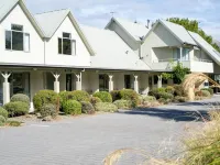 Colonial Manor Motel Hotels in Cromwell