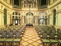 Grand Hotel Отели рядом с достопримечательностью «Центр города»