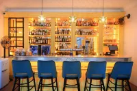 Lou Calen - bar