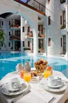 Le Saint Alexis Hotel & Spa - Infinity Pools
