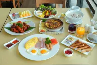 Riverine Place Hotel and Residence - breakfast