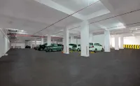 Holiday Inn Express JAKARTA INTERNATIONAL EXPO by IHG - parking