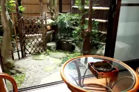 春光園
