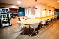 Adventure Hostel Madrid - 2 ดาว