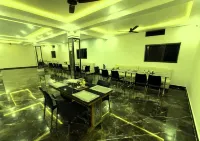 Shree Siddhi Vinayak Hotel & Restaurant - 2 Sao